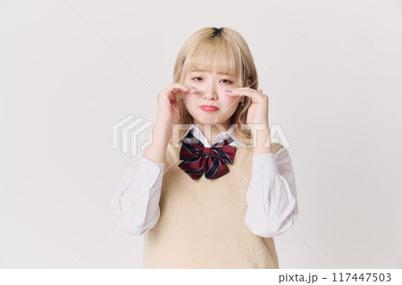 金髪の女子高生 117447503