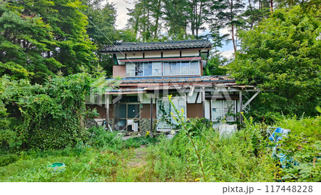 廃屋　空き家　廃墟 117448228