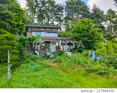 廃屋　空き家　廃墟 117448256