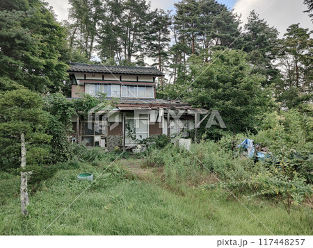 廃屋 空き家 廃墟 廃屋 空き家 廃墟 117448257