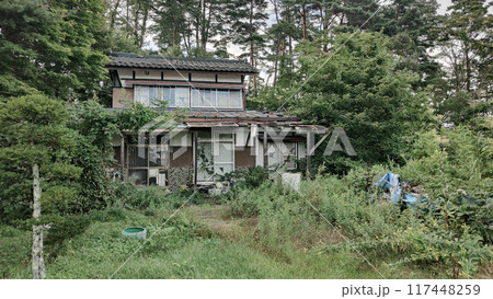 廃屋　空き家　廃墟 117448259