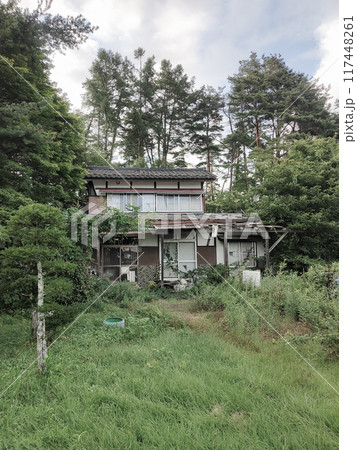 廃屋 空き家 廃墟 廃屋 空き家 廃墟 117448261