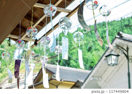 豊田市、風鈴と小渡町の街並み 豊田市、風鈴と小渡町の街並み 117449804