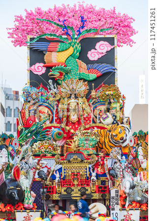 「青森県」豪華絢爛な山車の競演 八戸三社大祭・夏 「青森県」豪華絢爛な山車の競演 八戸三社大祭・夏 117451261