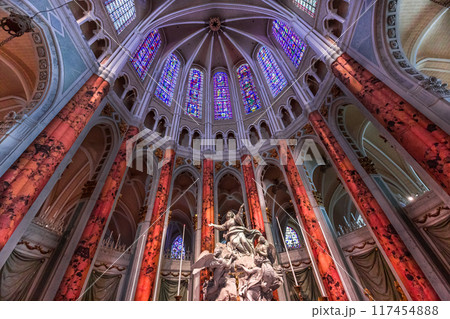 altar and choir of Chartres Cathedral , France altar and choir of Chartres Cathedral , France 117454888
