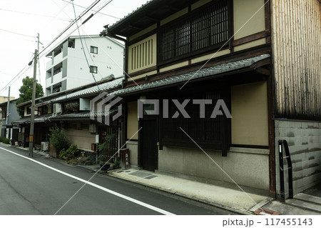 京町屋、京都の古い一軒屋、日本の和風建築、京都の木造建築 京町屋、京都の古い一軒屋、日本の和風建築、京都の木造建築 117455143