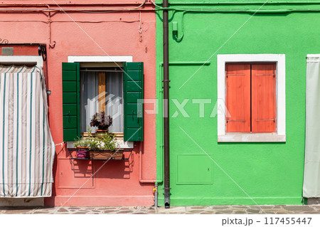 Ancient doors and windows 117455447