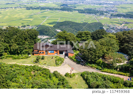 弥彦山ロープウェイ山頂駅　新潟県 117459368