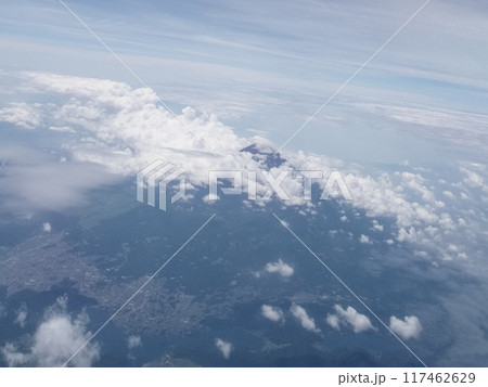 飛行機から見た富士山 飛行機から見た富士山 117462629