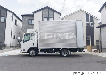 引越し　トラック 117463156