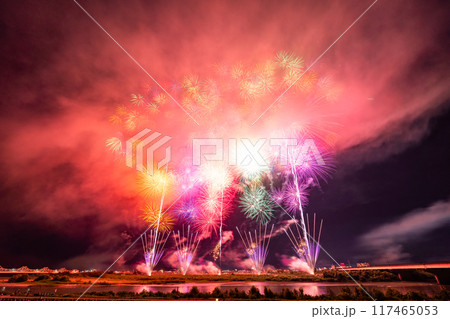 《新潟県》長岡花火大会・会場にて撮影 117465053
