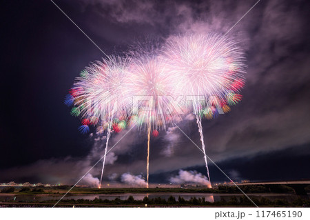 《新潟県》長岡花火大会・会場にて撮影 117465190