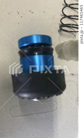 自動車の車検整備 ドラムブレーキ分解 自動車の車検整備 ドラムブレーキ分解 117465465