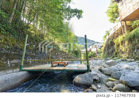 豊田市、風鈴飾りの川床（小渡夢かけ風鈴） 117467938