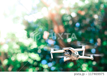 ドローンの操縦練習 117469975