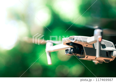 ドローンの操縦練習 ドローンの操縦練習 117469987