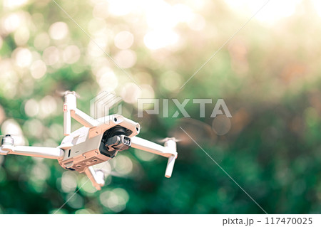ドローンの操縦練習 117470025