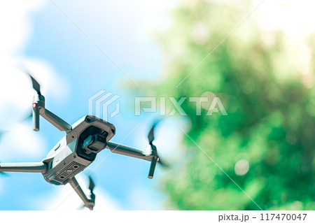 ドローンの操縦練習 ドローンの操縦練習 117470047