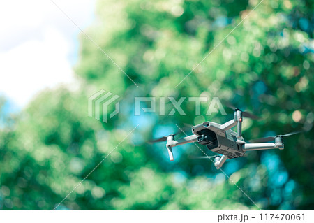ドローンの操縦練習 117470061