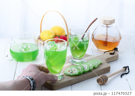 栄養たっぷり! ゴーヤジュース ( 野菜ジュース ) 栄養たっぷり! ゴーヤジュース ( 野菜ジュース ) 117470327