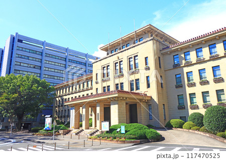 静岡県静岡市、静岡県庁本館の風景 117470525