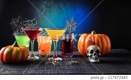 ハロウィンのカクテル 117472885