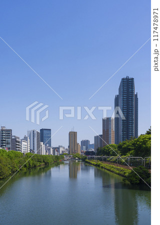 【縦写真】市ヶ谷の風景 117478971