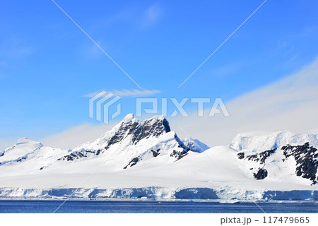究極の秘境　南極大陸　夏風景 117479665
