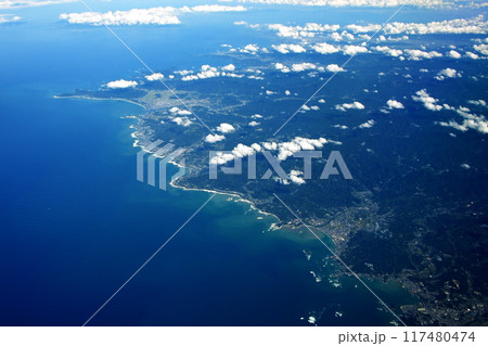 【空撮】和歌山県の紀伊半島と太平洋 【空撮】和歌山県の紀伊半島と太平洋 117480474