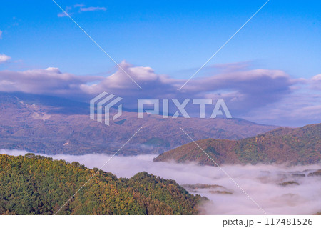 【長野県】開田高原の雲海 【長野県】開田高原の雲海 117481526
