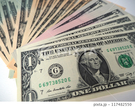米ドル紙幣のクローズアップ 米ドル紙幣のクローズアップ 117482550