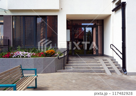 Front Steps and Doors of Entrance to Modern Building. 117482928