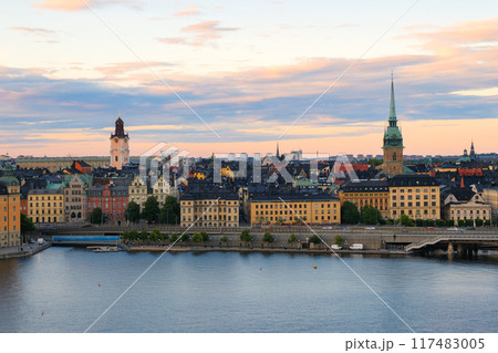 スウェーデン 高台から眺めるストックホルムの夕景 117483005