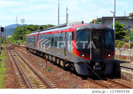 特急うずしお号(2600系:岡山⇔徳島) 特急うずしお号(2600系:岡山⇔徳島) 117484336