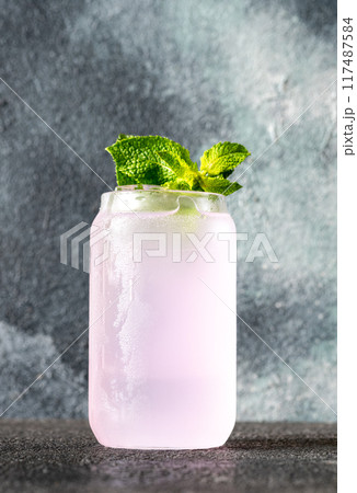 Lavender Gin Coctail Lavender Gin Coctail 117487584