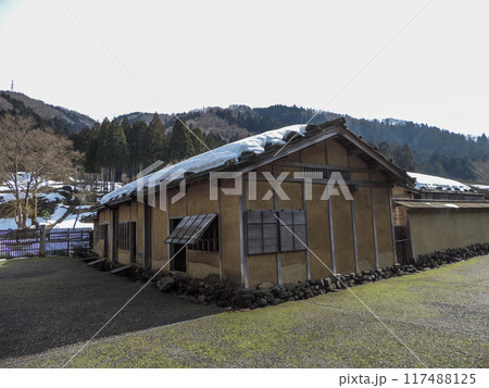 冬の一乗谷朝倉氏遺跡の景色 117488125