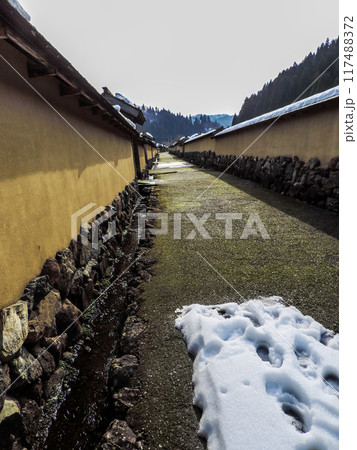 冬の一乗谷朝倉氏遺跡の景色 117488372