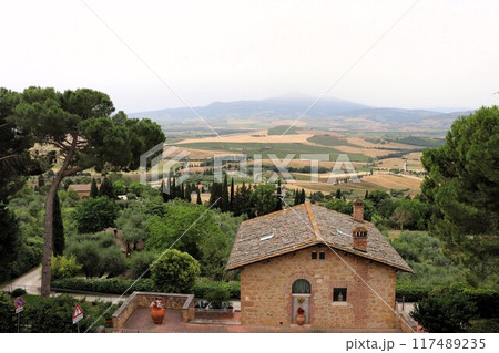 オルチャの谷　世界遺産　ピエンツァ　トスカーナ州　イタリア　ヨーロッパ 117489235