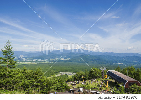 清里高原の山頂テラスからの自然風景 117491970