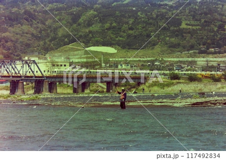 小田急、酒匂川を渡る5200形、新松田－栢山（開成開業前）、1981年4月26日 117492834