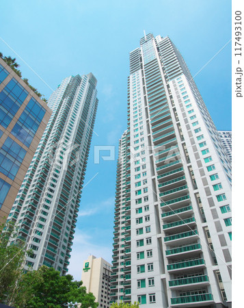 躍動するフィリピン - マニラ・マカティの中心街 　都市景観（2024年5月） 117493100