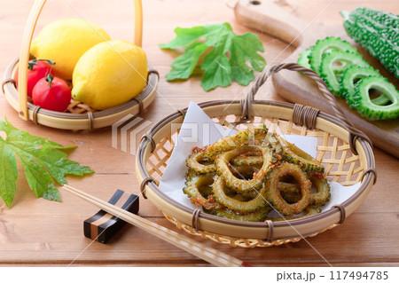 食欲のない夏におすすめ！ゴーヤの唐揚げ 117494785