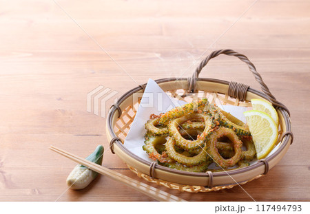 食欲のない夏におすすめ！ゴーヤの唐揚げ 117494793