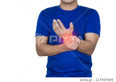 Man has wrist pain, inflammation of the bones and tendons 117497009