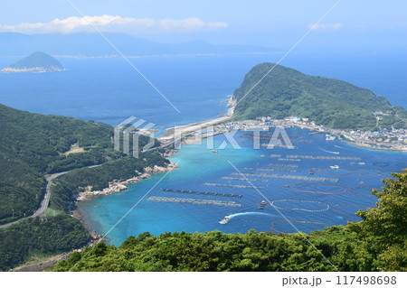 雄大な自然と共存する柏島の漁業風景 雄大な自然と共存する柏島の漁業風景 117498698