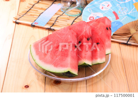 新鮮なスイカ 117500001