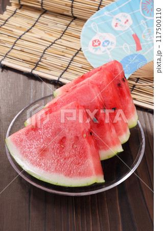新鮮なスイカ 新鮮なスイカ 117500110