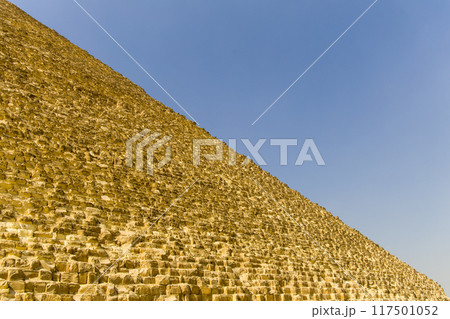 The Khefre pyramid in full sun The Khefre pyramid in full sun 117501052