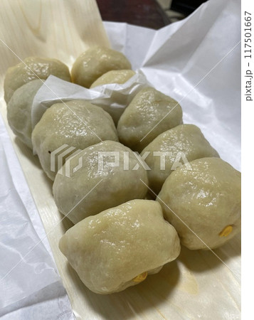 長野名物のおやき 117501667