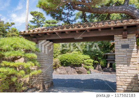 神戸市垂水区のジェームス邸の玄関 117502183